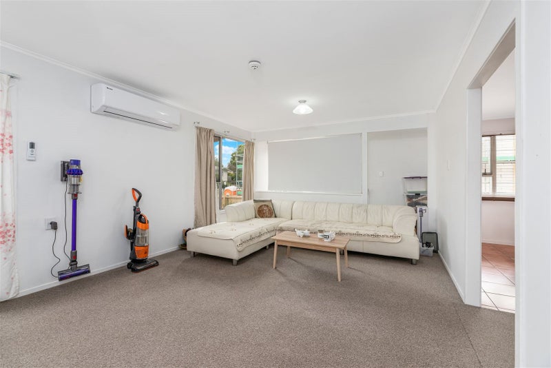 11 Tango Place, Henderson, Auckland - Carousel 2