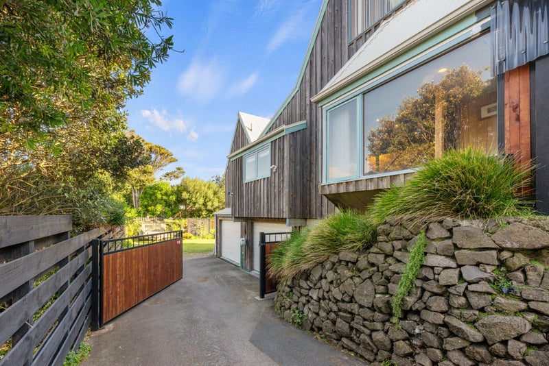 30 Motiti Road, Papamoa Beach, Papamoa - Carousel 2