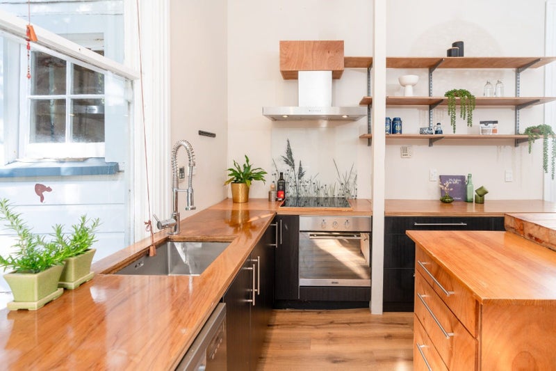 58 Fairview Crescent, Kelburn, Wellington - Carousel 2