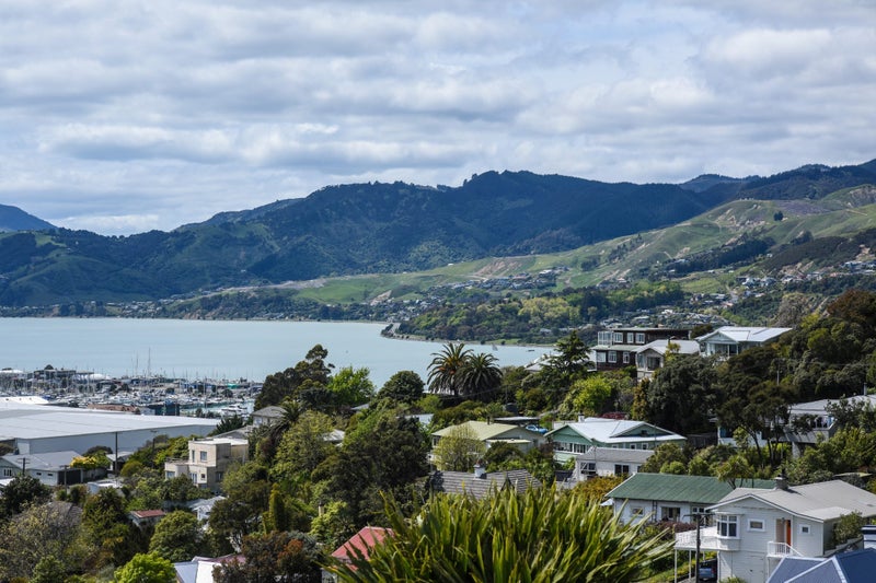 1/16 Britannia Heights, Stepneyville, Nelson - Carousel 1