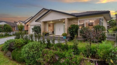 37 Beaumaris Boulevard, Bethlehem, Tauranga - Carousel 1