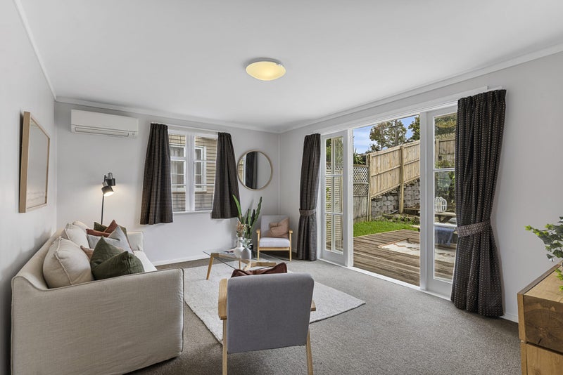 29 Ngatiawa Street, One Tree Hill, Auckland - Carousel 2