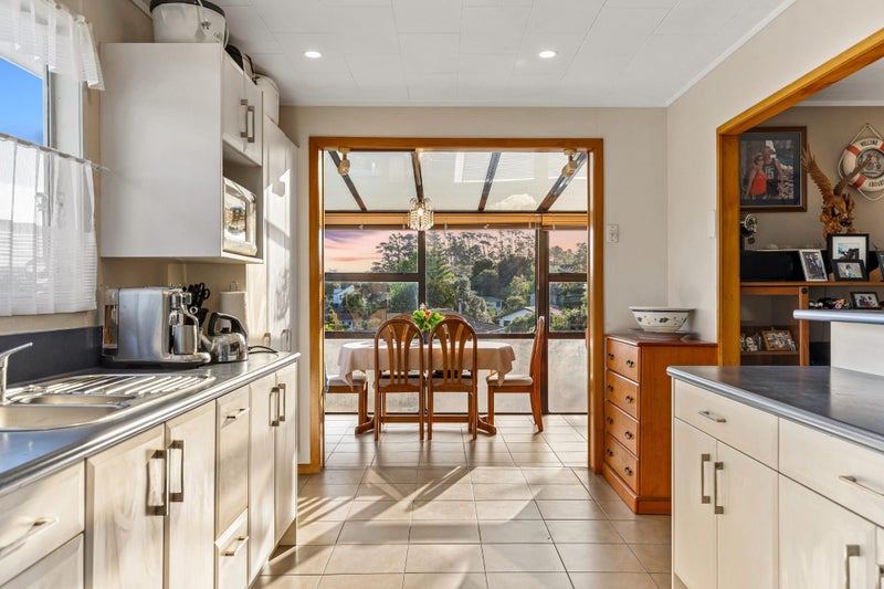 39 Rehia Road, Massey, Auckland - Carousel 2