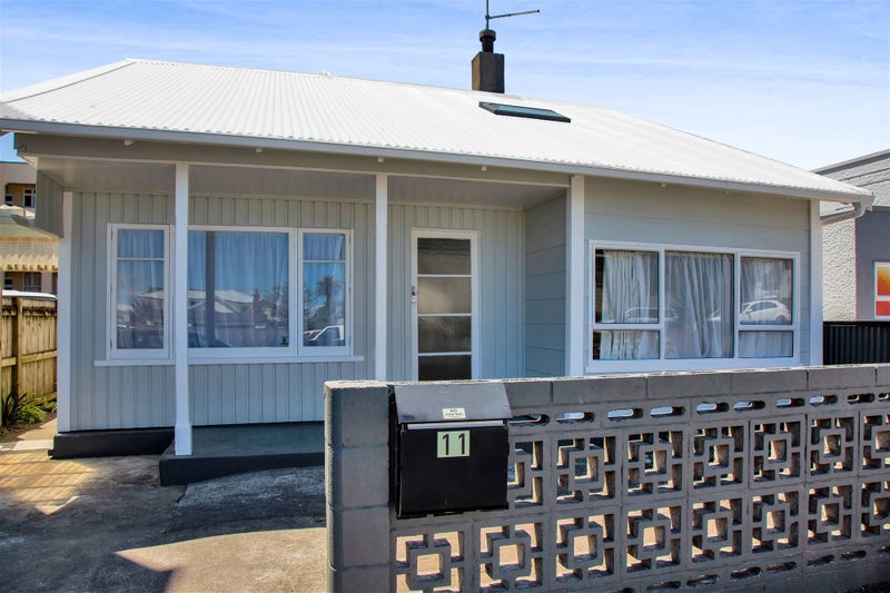 11 Dawson Street, New Plymouth, New Plymouth - Carousel 1