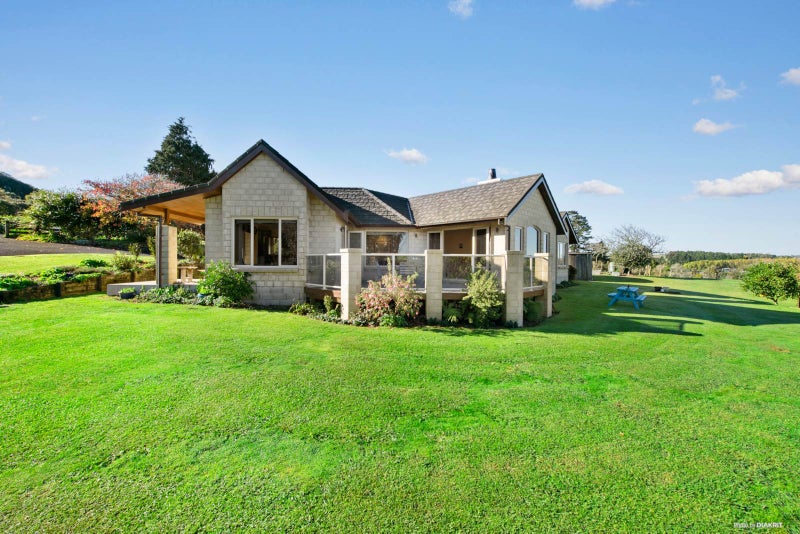 4 Hereford Lane, Ararimu, Drury - Carousel 2