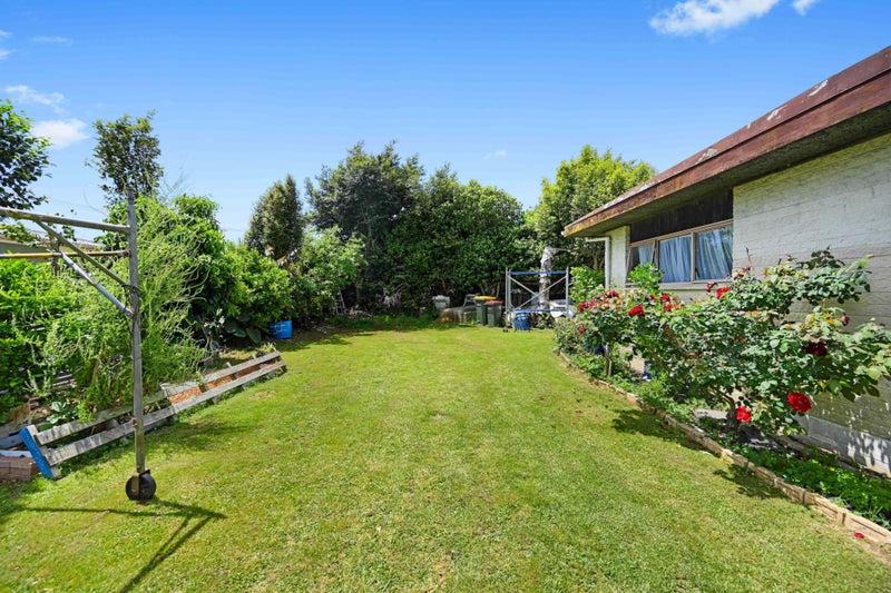 345 Cambridge Road, Hillcrest, Hamilton - Carousel 1