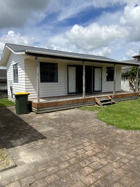 8 Beaumont Street, Hamilton East, Hamilton - Carousel 10