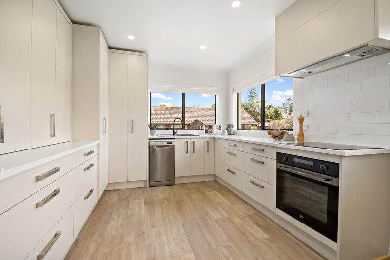 10 Pinotage Place, Huapai, Kumeu - Carousel 17