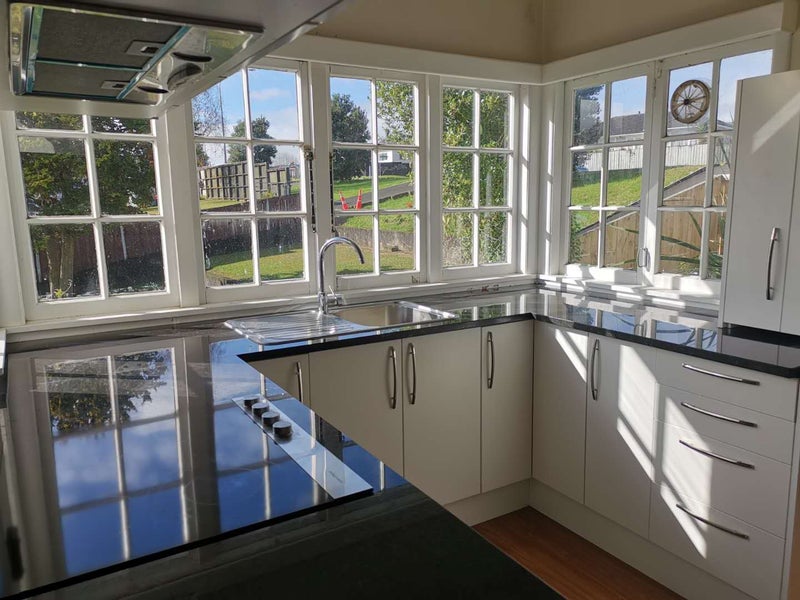 38 Maioro Street, New Windsor, Auckland - Carousel 1