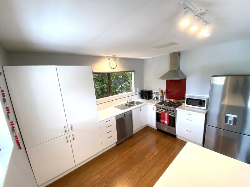 3 Cassis Place, Crofton Downs, Wellington - Carousel 2