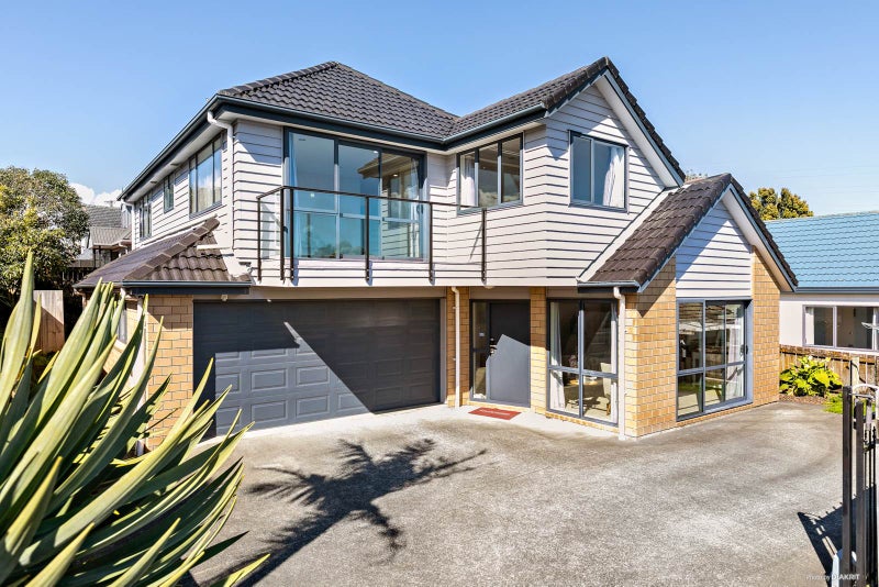 30A Staveley Avenue, Mount Roskill, Auckland - Carousel 1