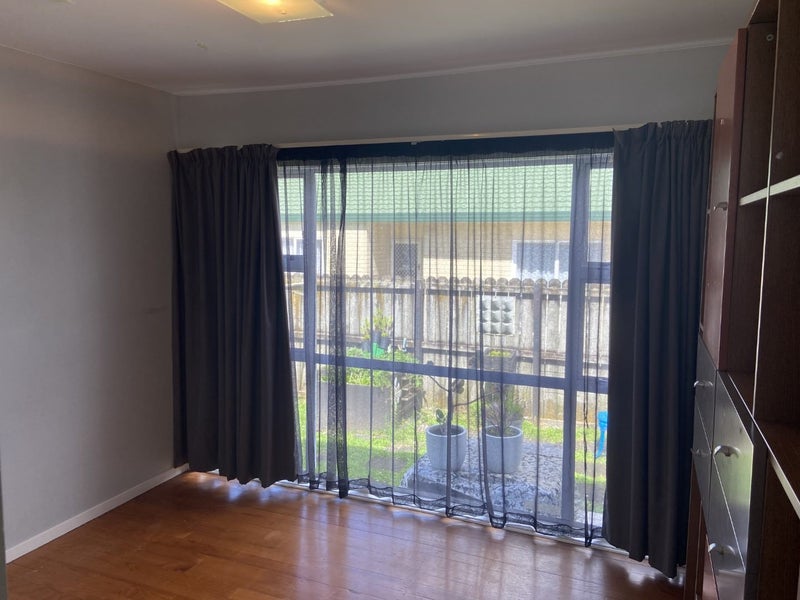 5/51 Heretaunga Avenue, Te Papapa, Auckland - Carousel 1