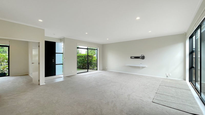51 Bluegrey Avenue, Stonefields, Auckland - Carousel 2