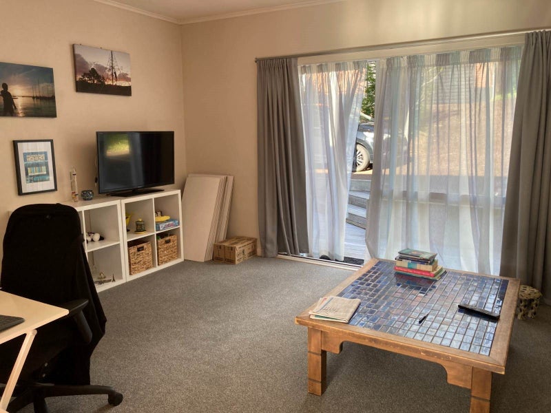 1/12 Matipo Road, Mairangi Bay, Auckland - Carousel 7