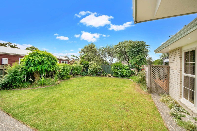 2/35 Jellicoe Road, Manurewa, Auckland - Carousel 2