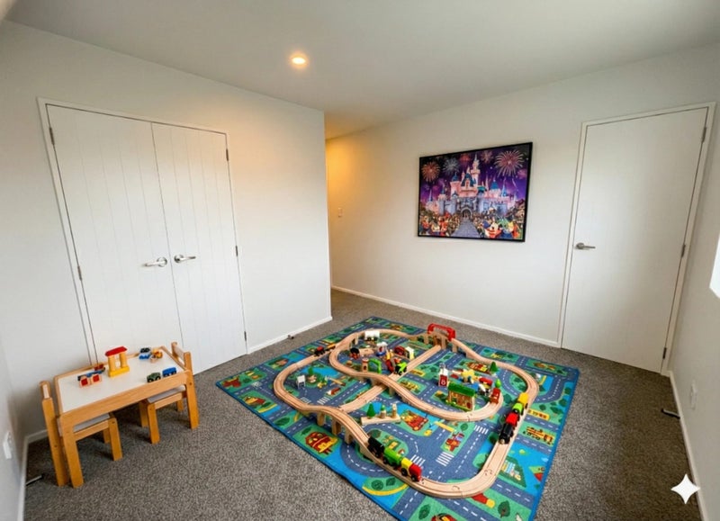 13 Greenbrier Street, Westgate, Auckland - Carousel 13