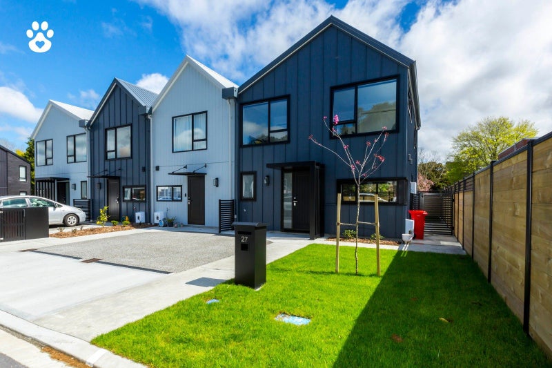 27 Reakes Crescent, Wallaceville, Upper Hutt - Carousel 1