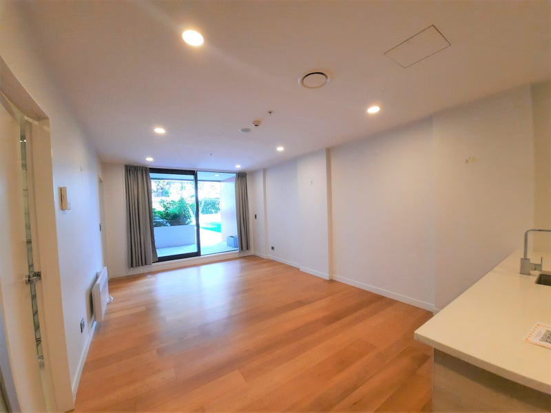 G04/10 Lion Place, Epsom, Auckland - Carousel 2