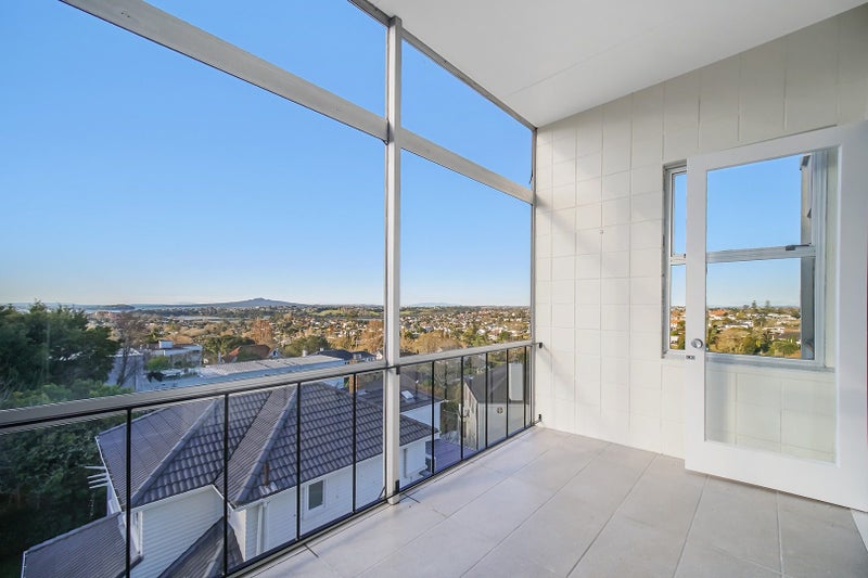 3/37 Victoria Avenue, Remuera, Auckland - Carousel 2