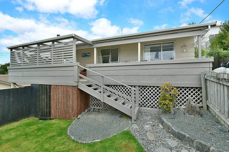 9A Waiora Road, Stanmore Bay, Whangaparaoa - Carousel 1