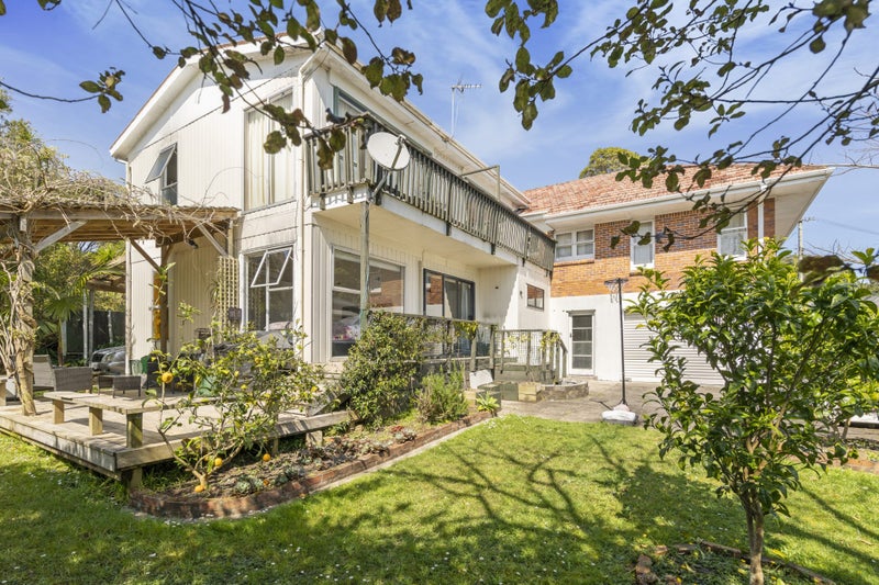 23 Armagh Road, Blockhouse Bay, Auckland - Carousel 1