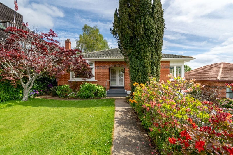 14 Mcgregor Street, Opoho, Dunedin - Carousel 1