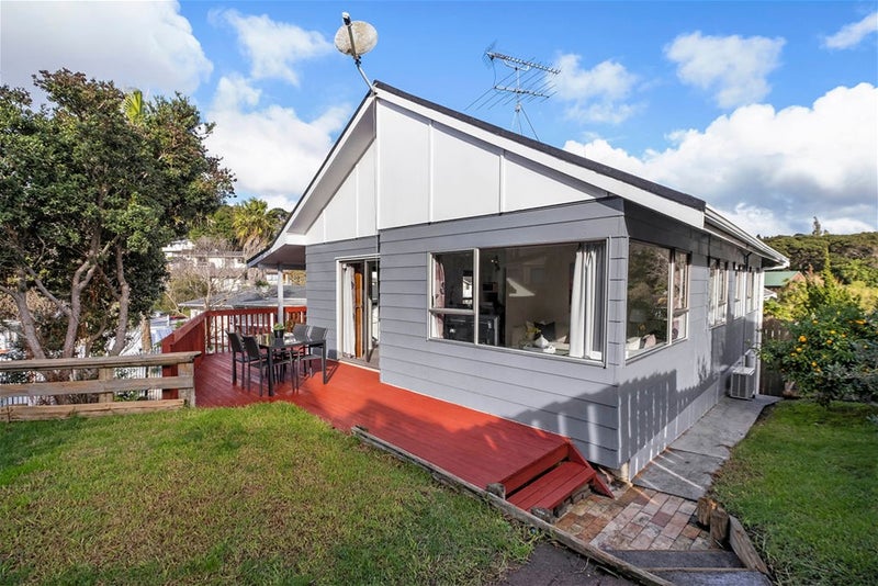 2/49 Simon Ellice Drive, Bayview, Auckland - Carousel 1