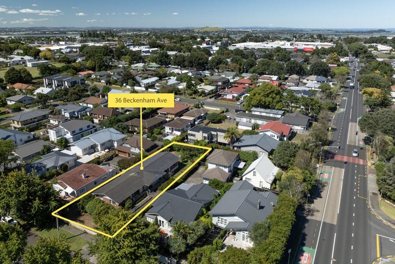 1/36 Beckenham Avenue, Royal Oak, Auckland - Carousel 1