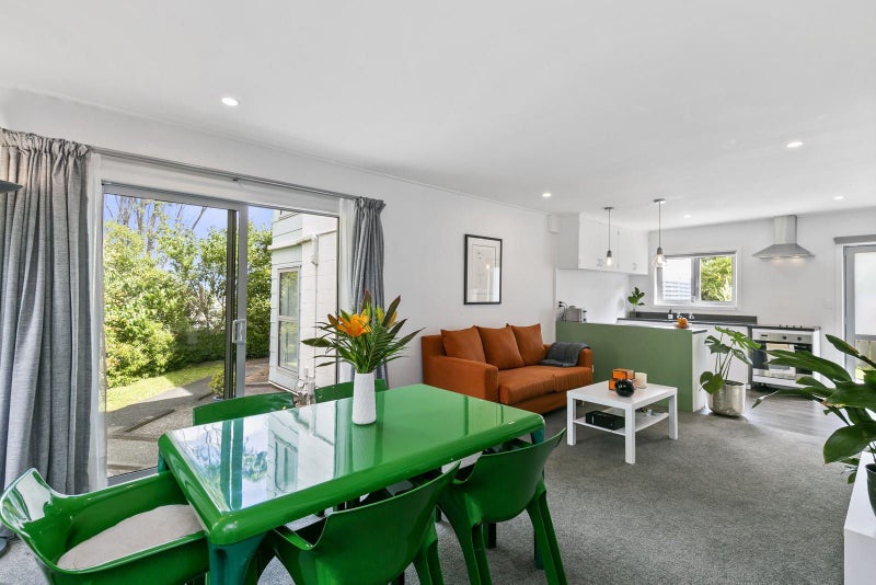 3/70 Hataitai Road, Hataitai, Wellington - Carousel 1