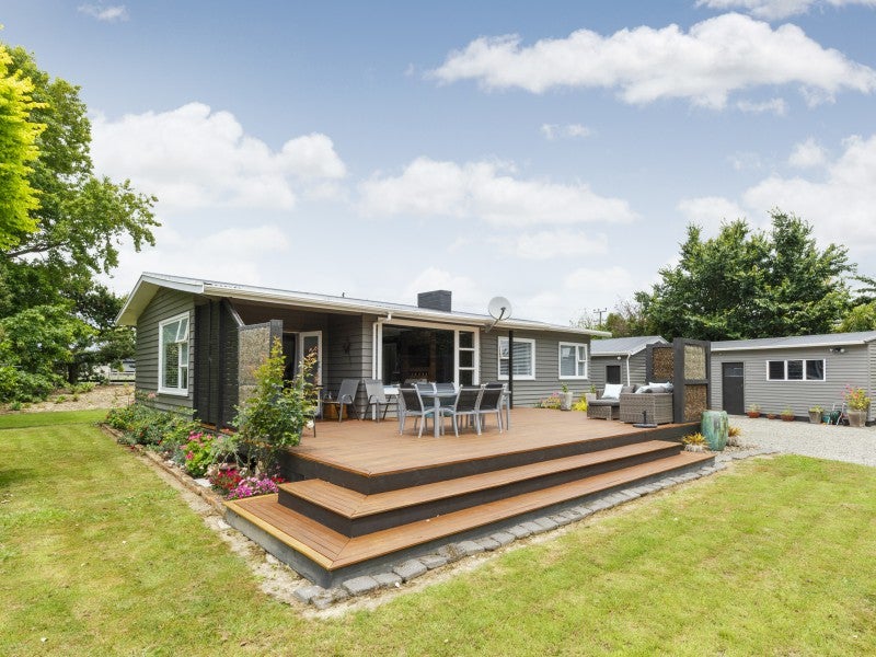 46 No 1 Line, WESTBROOK, PALMERSTON NORTH - Carousel 1