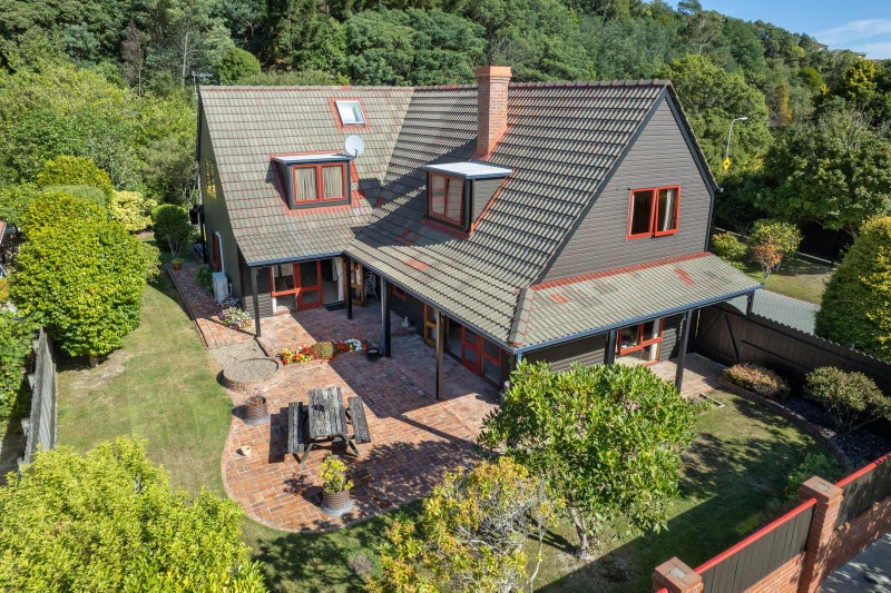 14 Hamerton Street, Naenae, Lower Hutt - Carousel 2