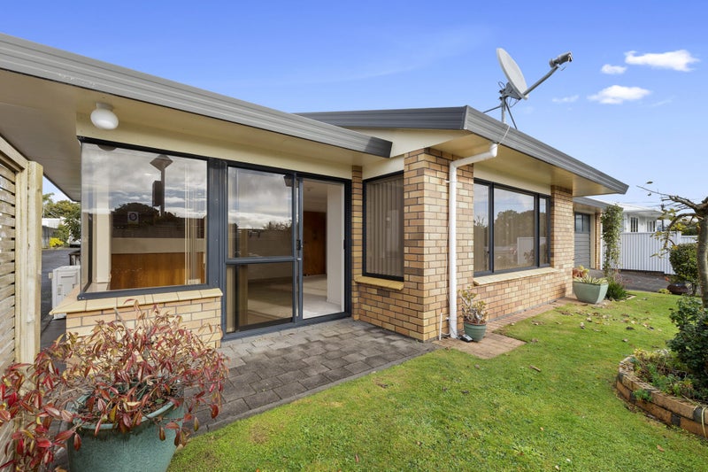 17A Huatoki Street, Vogeltown, New Plymouth - Carousel 1