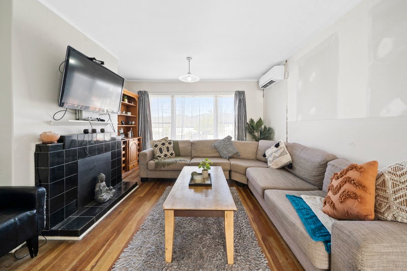19 Castlerea Street, Wainuiomata, Lower Hutt - Carousel 1