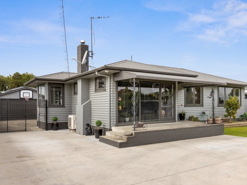 122 Harlech Street, Mayfair, Hastings - Carousel 2