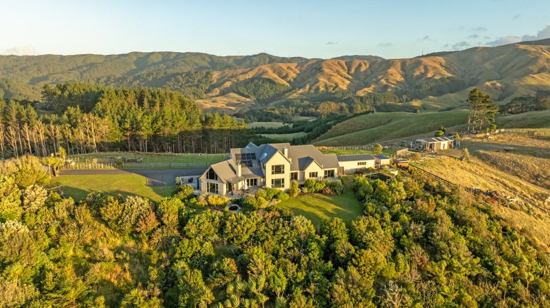 307 Ngahere Park Road, Turitea, Palmerston North - Carousel 1