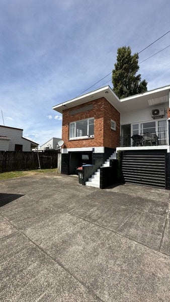 8/221 Mount Smart Road, Onehunga, Auckland - Carousel 1