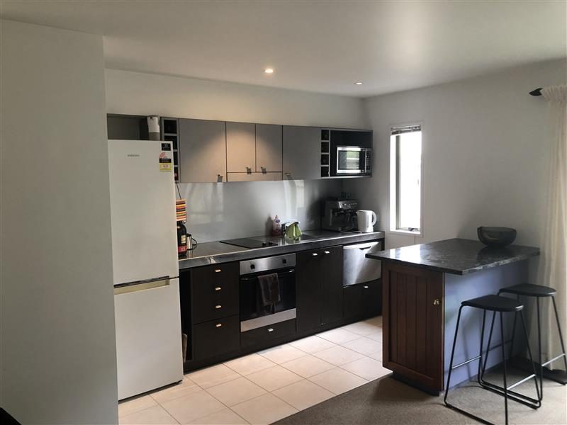 62A/21 Hunters Park Drive, Three Kings, Auckland - Carousel 1