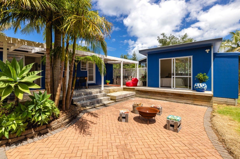 30 Nikau Road, Waiheke Island , Waiheke Island - Carousel 2