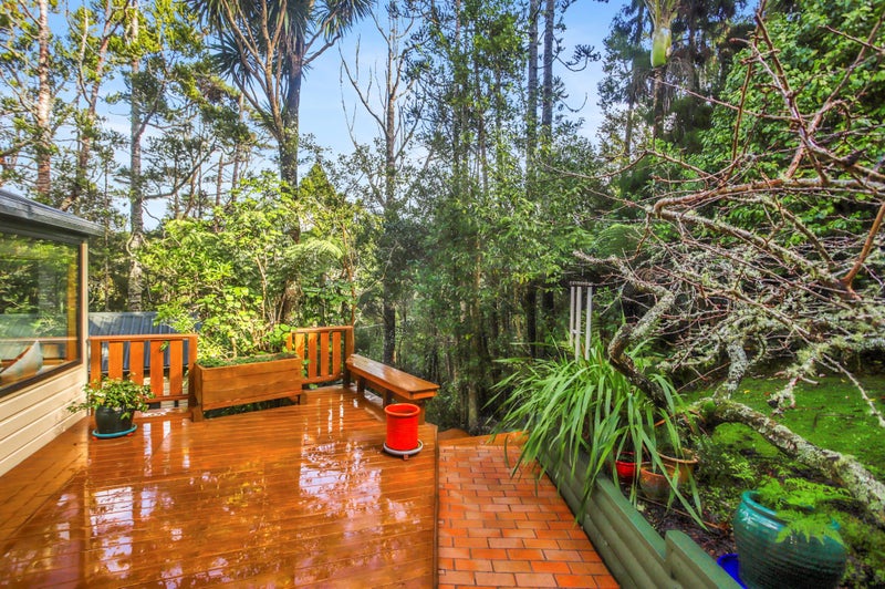 114 Otitori Bay Road, Titirangi, Auckland - Carousel 2