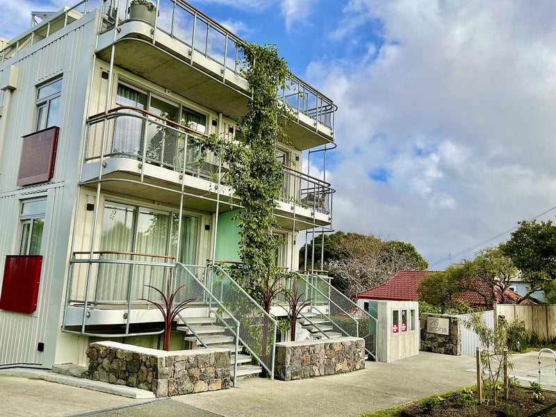 3/26 Aroha Avenue, Sandringham, Auckland - Carousel 2