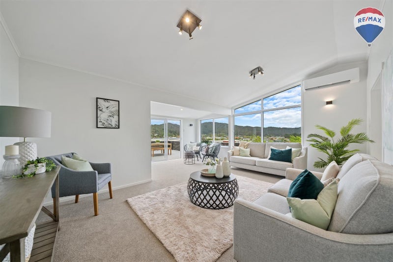 21 Isabel Grove, Wainuiomata, Lower Hutt - Carousel 1