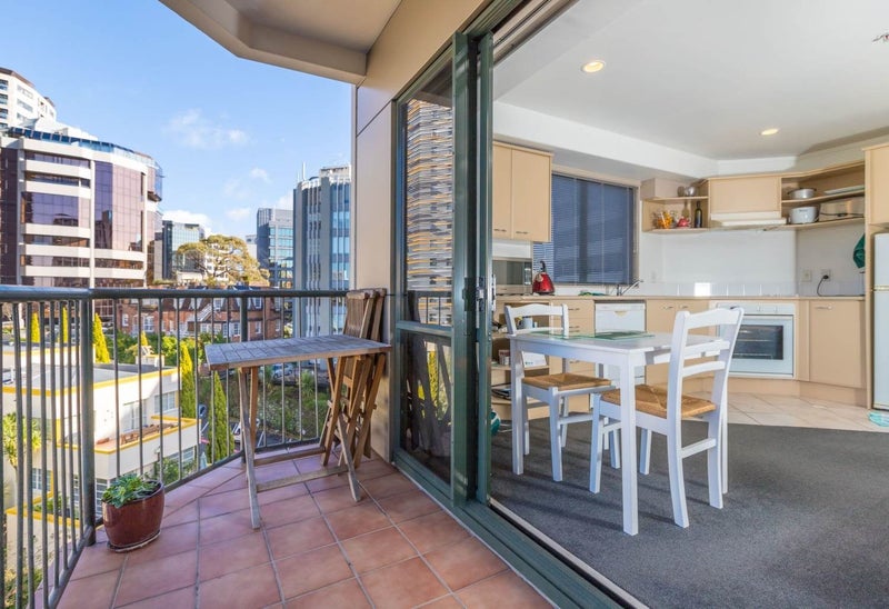 7D/6 Whitaker Place, Grafton, Auckland - Carousel 1