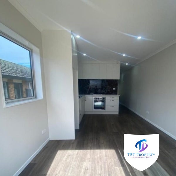 13 Portrush Lane, Takanini, Auckland - Carousel 2