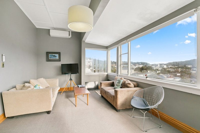 21 Hiropi Street, Newtown, Wellington - Carousel 2