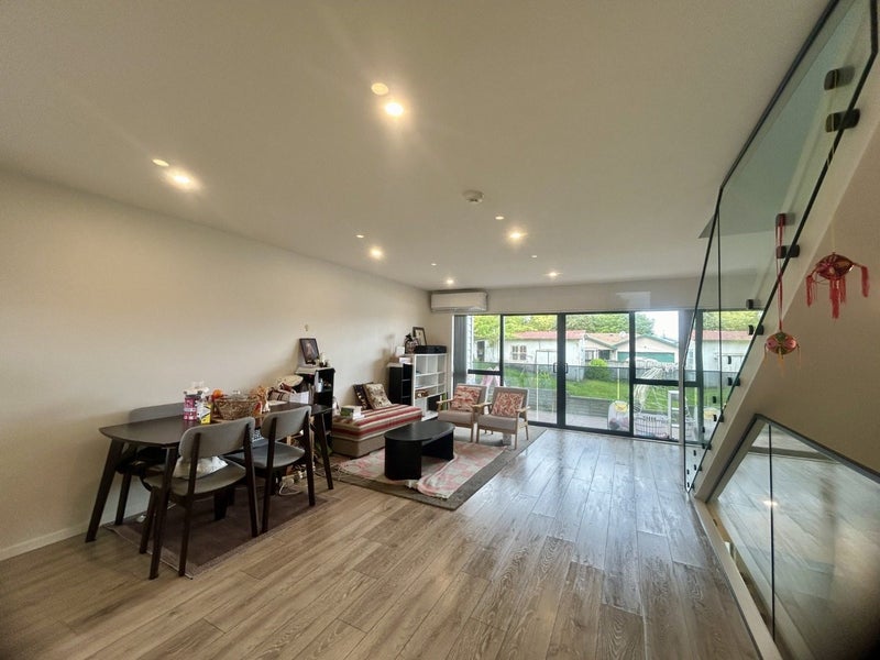 6/864 Mount Eden Road, Three Kings, Auckland - Carousel 1