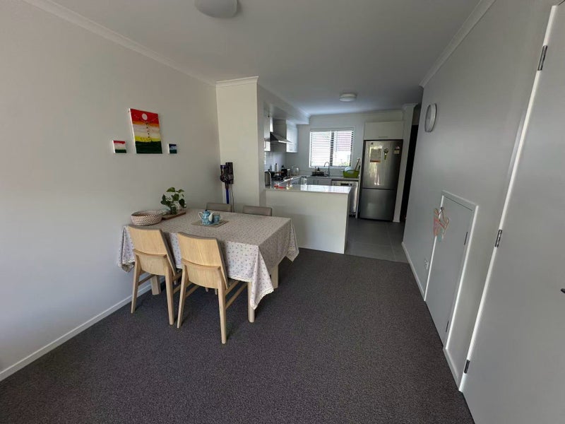 55 Manarini Road, Westgate, Auckland - Carousel 24