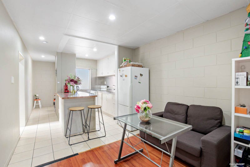 5/19 Locarno Avenue, Sandringham, Auckland - Carousel 1