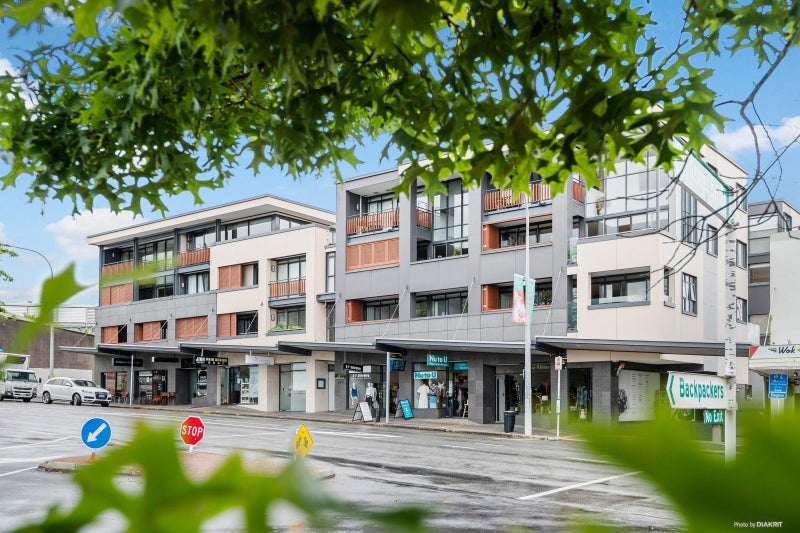 2/387 Parnell Road, Parnell, Auckland - Carousel 1