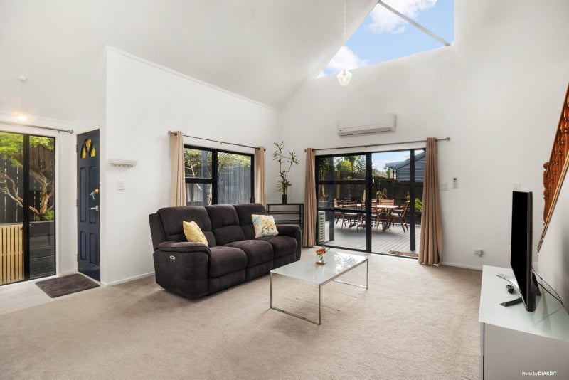 2/184 Norman Lesser Drive, St Johns, Auckland - Carousel 2