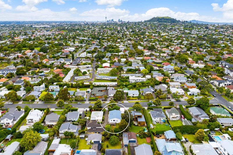 41 Kings Road, Mount Roskill, Auckland - Carousel 9